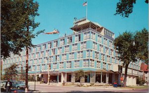 The Milwaukee Inn Milwaukee WI Postcard PC432