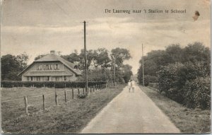 Netherlands De Laan weg naar 't Station te Schoorl Vintage Postcard 01.45