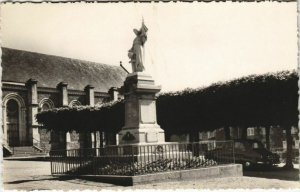 CPA BRÉHAL Le Monument aux Marts (152775)