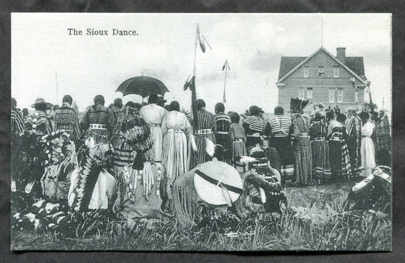 h32722 - Canada CALGARY STAMPEDE 1976 Special PO Cachet on old Postcard. Indians