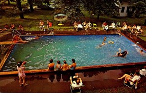 Massachsuetts Sheffield Blue Belton Resort and Motor Lodge Swimming Pool