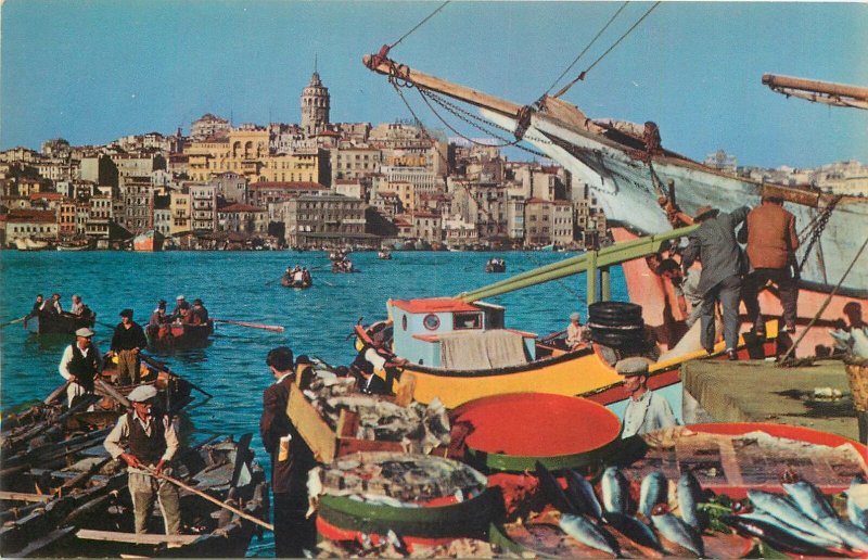 Turkey Postcard Istanbul Fish market Golden horn