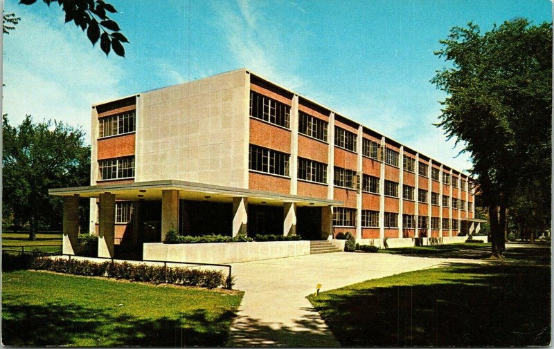 Walter O Briggs Liberal Art Building University Detroit Michigan MI VTG Postcard 