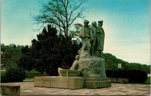 Marietta Ohio Muskingum Park Westward Monument Historic Landmark Chrome Postcard 