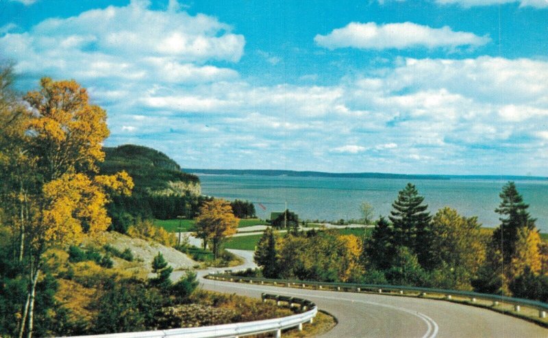 Canada Fundy National Park Alma New Brunswick Vintage Postcard 07.26