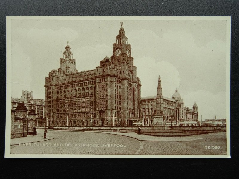 Liverpool THE LIVER BUILDING, CUNARD & DOCK OFFICE c1930s Postcard by Valentine