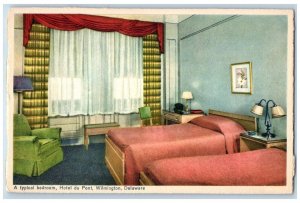 c1920's Typical Bedroom Hotel Du Pont & Restaurant Wilmington Delaware Postcard