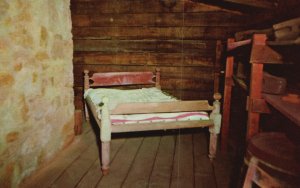 Vintage Postcard Lincoln's Bed Second Berry-Lincoln Store New Salem Illinois ILL