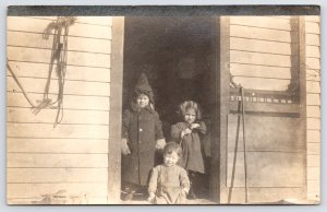 RPPC Screendoor Propped Open w/Cane~Tykes Not Ready to Bolt~Clapboard House~Rope