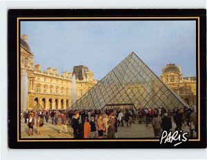 Postcard La Pyramide du Louvre Paris France