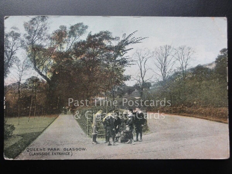 Scotland: Glasgow Queen's Park (Langside Entrance) c1907 shows boys at watertap