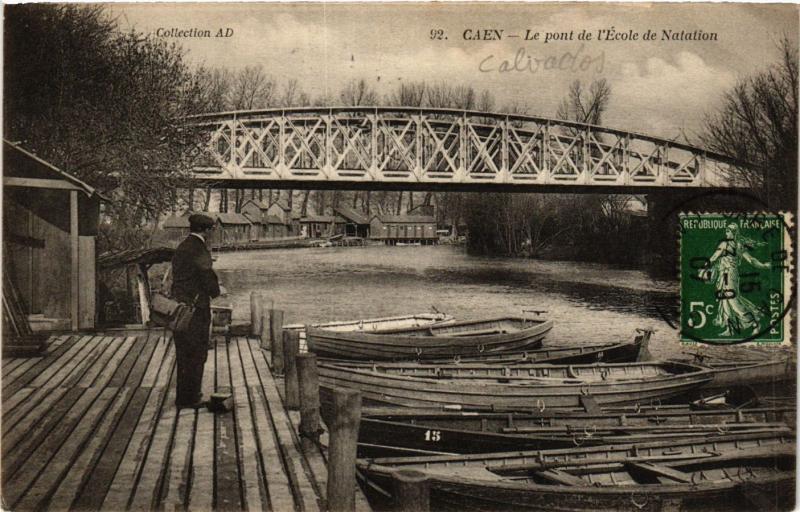 CPA  Militaire - Fetes de la Victoire a Paris - Les Fusilliers Marins  (696241)