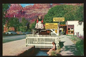 Springdale, Utah/UT Postcard, Grandma'a Gift Shop & Kitchen, Zion Park City