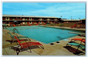 c1960s Ambassador Motor Lodge Perrysburg Ohio OH, Swimming Pool Vintage Postcard