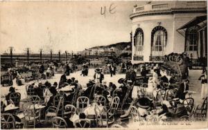 CPA DEAUVILLE - La Plage Fleurie les terrasses du Casino (422276)