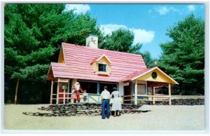 PUTNEY, VT Vermont ~ Theme Park SANTA'S LAND c1950s Windham County  Postcard