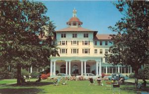 PINEHURST NORTH CAROLINA~CAROLINA HOTEL~SOUTH'S FINEST & EXCLUSIVE POSTCARD 1950