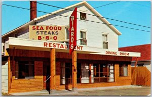 Biard's Reataurant Perce Quebec Canada Seafood Steaks Dining Room Postcard