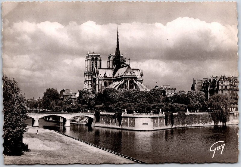 Paris Et Ses Merveilles La Point Est De L'Ile De Cite Real Photo RPPC Postcard