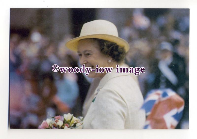 pq0095 - Queen Elizabeth at Nottingham 1984 - postcard