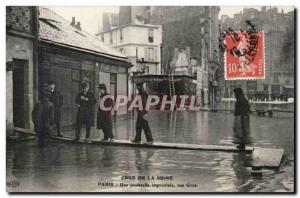 Paris - 16 - Flood of Seinr - An improvised bridge - Big Street - Old Postcard