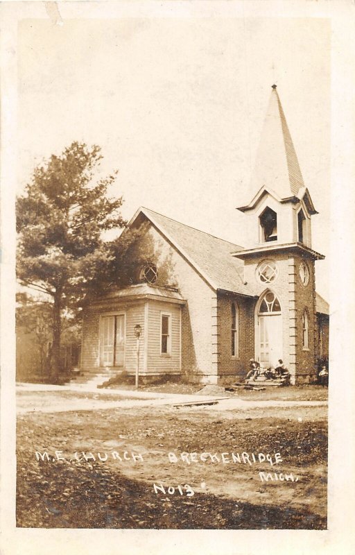 H4/ Breckenridge Michigan RPPC Postcard 1910 M.E. Church Building 7