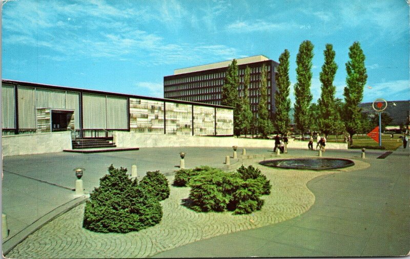 Corning Glass Center New York NY Front View Postcard VTG UNP Koppel Vintage  