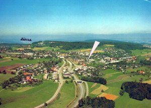 VINTAGE CONTINENTAL SIZE POSTCARD AERIAL VIEW OF SCHEUREN-AESCH-FORCH ZURICH