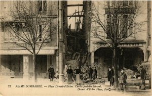 CPA REIMS Bombardée-Place Drouet d'Erlon. (346808)