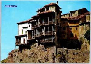 VINTAGE CONTINENTAL SIZE POSTCARD THE SUSPENDED HOUSES AT CUENCA SPAIN D