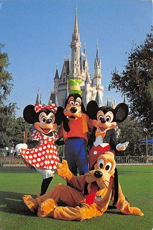 Hosts of the kingdom Disneyland, CA, USA Disney 1986 