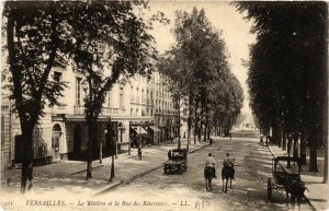 CPA VERSAILLES - Le Théare et la Rue des Réservois (657660)