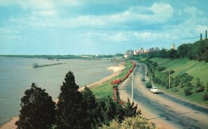 Vintage Postcard  View of Riverside Drive Memphis Tennessee TN