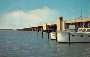 Ocean City Maryland Sinepuxent Bay Dual Highway Vintage Postcard K94954 