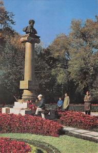 BR95276 kishinev monument to a s pushkin chsinau moldova