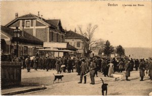 CPA Verdun - L'Arrivee des Bleus (1036877)