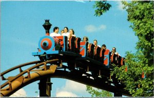 Runaway Train Roller Coaster, Six Flags Great Adventure Jackson NJ Postcard V53