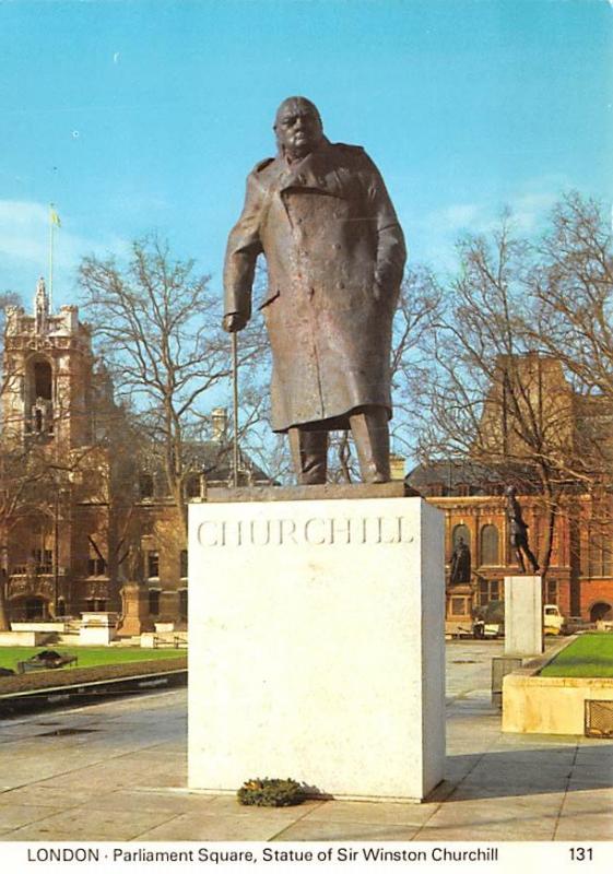 London - Statue of Sir Winston Churchill