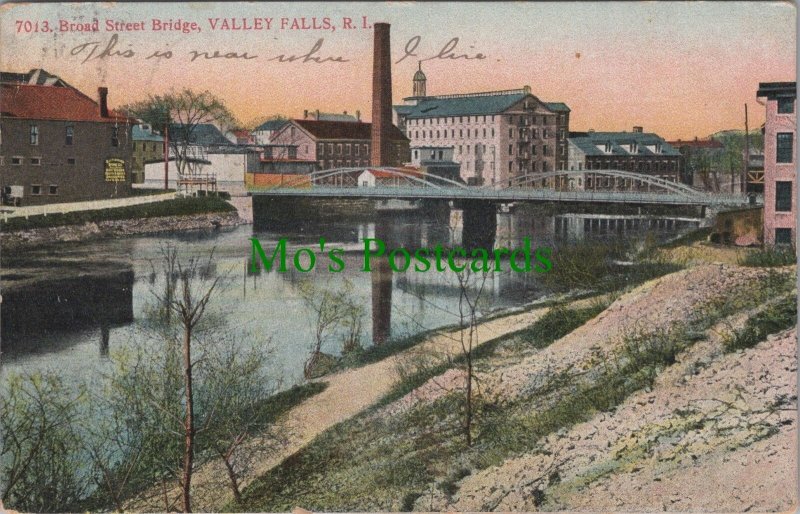 America Postcard - Broad Street Bridge, Valley Falls, Rhode Island RS30212