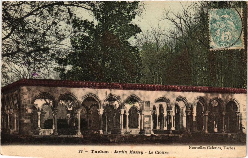 CPA TARBES Jardin Massey-Le Cloitre (412311)