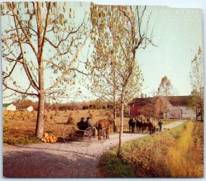 Postcard - Horse-'N-Buggy Country, Heart of Dutchland - Pennsylvania