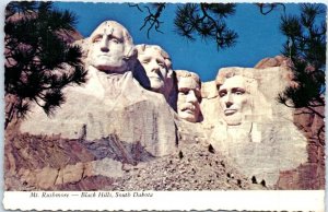 Postcard - Mount Rushmore, Black Hills - South Dakota