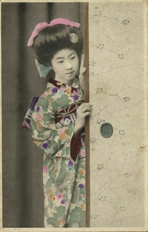 japan, Sweet Geisha Girl in Green Kimono peeks around the Door (1910s) Postcard 