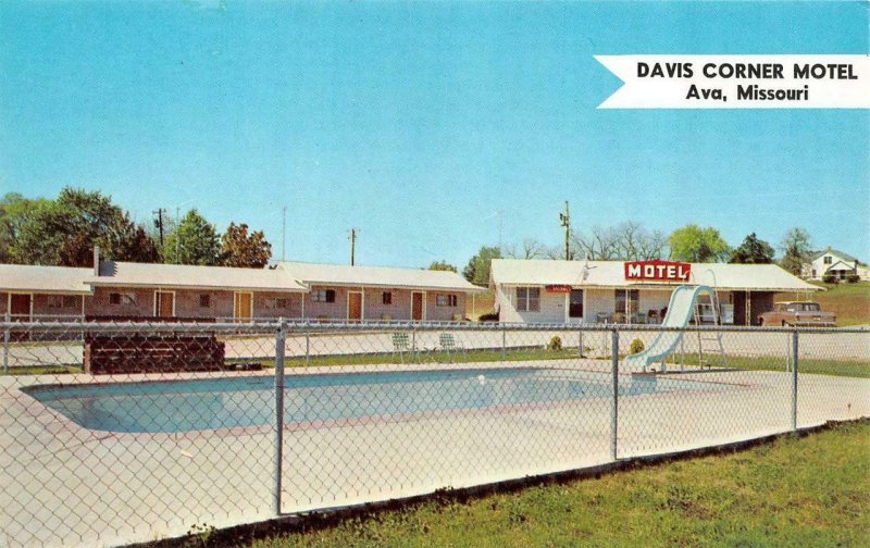 AVA, MO Missouri  DAVIS CORNER MOTEL~Cecil Davis  ROADSIDE  Douglas Co  Postcard