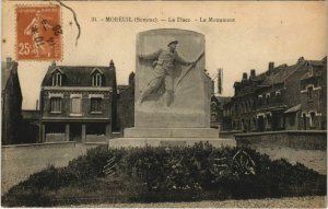 CPA MOREUIL Place Le Monument (808110)