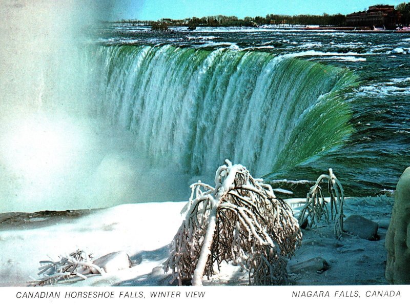 VINTAGE CONTINENTAL SIZE POSTCARD WINTER VIEW OF THE CANADIAN HORSESHOE FALLS