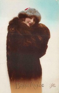 RPPC BEAUTIFUL WOMAN GLAMOUR FUR COAT BELGIUM STUDIO REAL PHOTO POSTCARD 1923