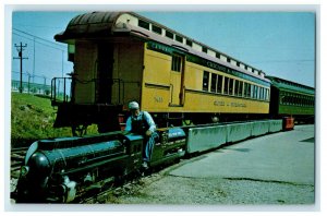 Henry C Hyslop Train, National Railroad Museum Green Bay Wisconsin WI Postcard