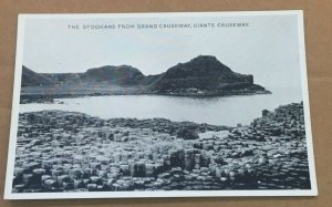 UNUSED POSTCARD - STOOKANS FROM GRAND CAUSEWAY, GIANTS CAUSEWAY, IRELAND