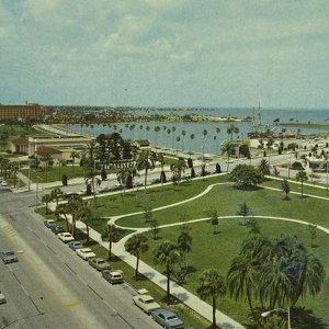 1960s - 1970s Pier St. Petersburg St Pete Florida Tampa Bay Boat Aerial Postcard